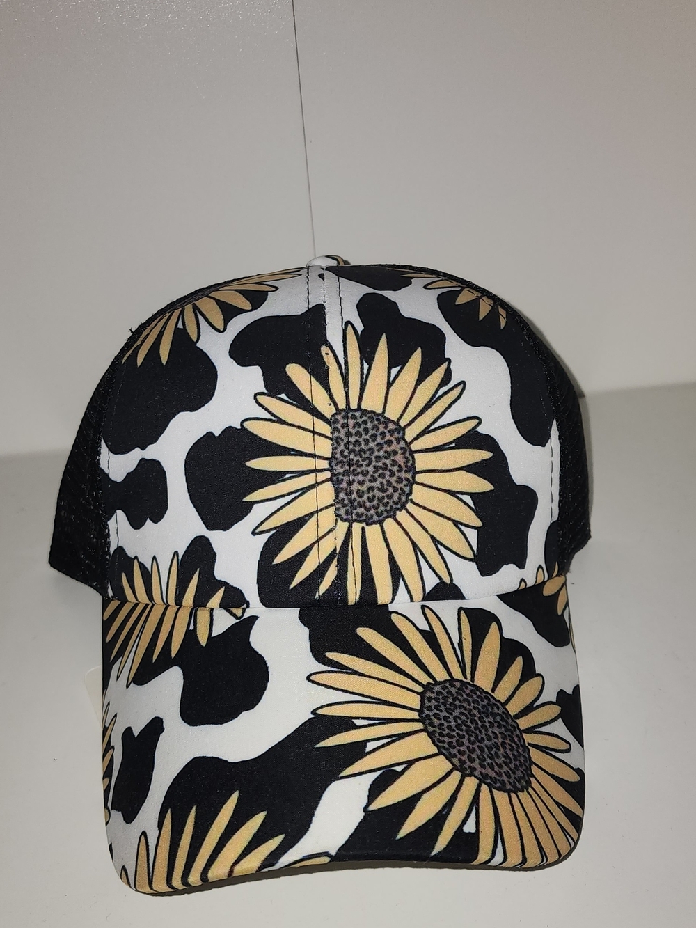Criss-Cross; Sunflower Cow Print Trucker Hat - Yellow & Black
